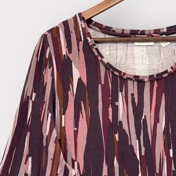 LOGO Tunic Top Women L Purple Pink‎ Print Pockets Ruffled Hem Knit Soft E24 - Picture 3 of 15